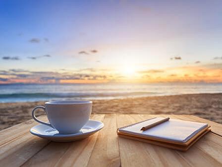 Morgendlicher Kaffee nach einer Feier an der Ostsee